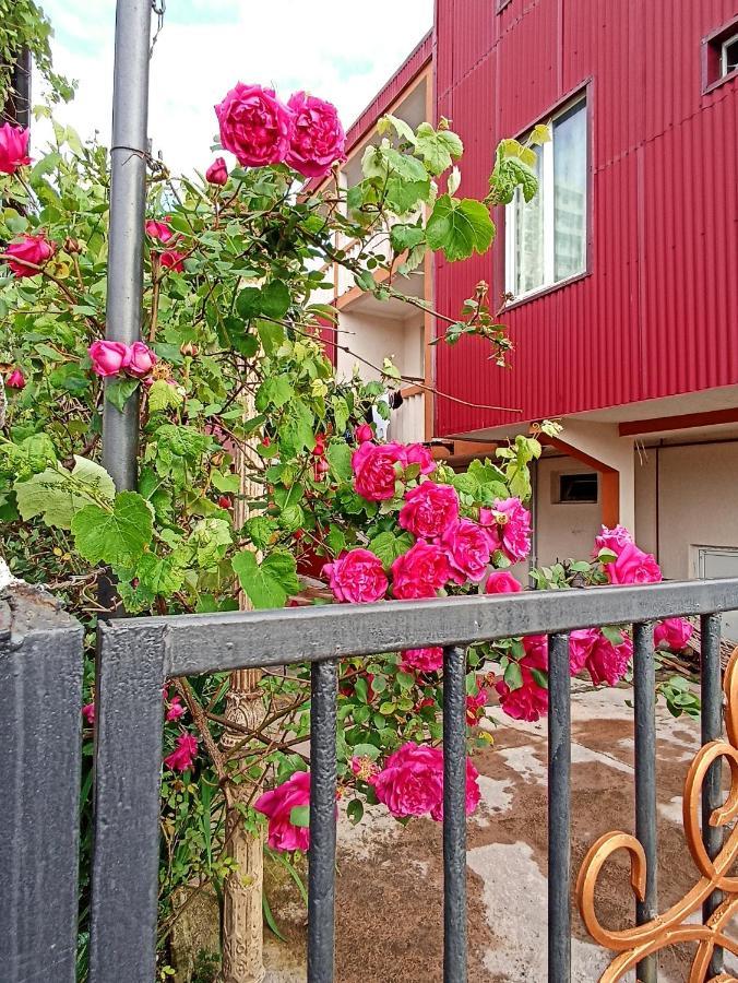 Mini Hotel On Guramishvili 22 Kobuleti ภายนอก รูปภาพ